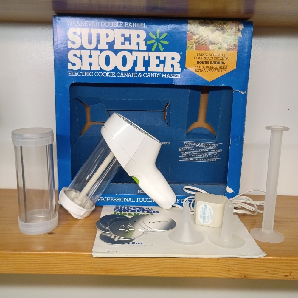 Vintage WearEver Double Barrel Super Shooter Electric Cookie Maker 70001B